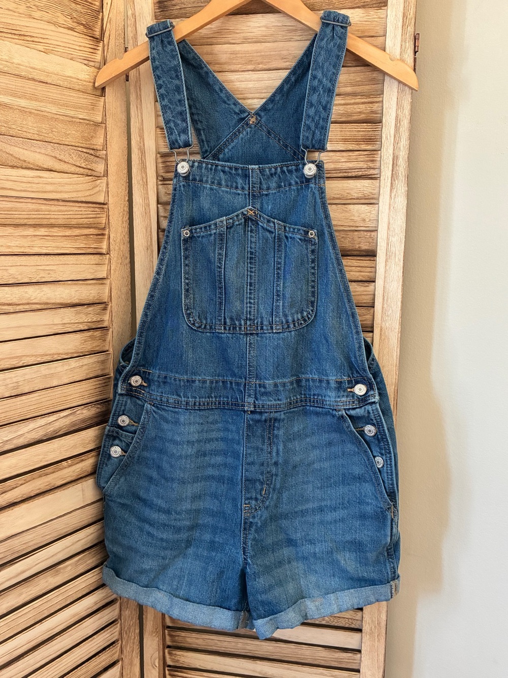 Old Navy Womens Blue Denim Shortalls Medium Wash Bib Overalls Size M Boho Fall